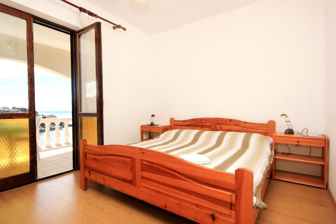 Apartments By The Sea Zavalatica, Korcula - 546 Exterior photo